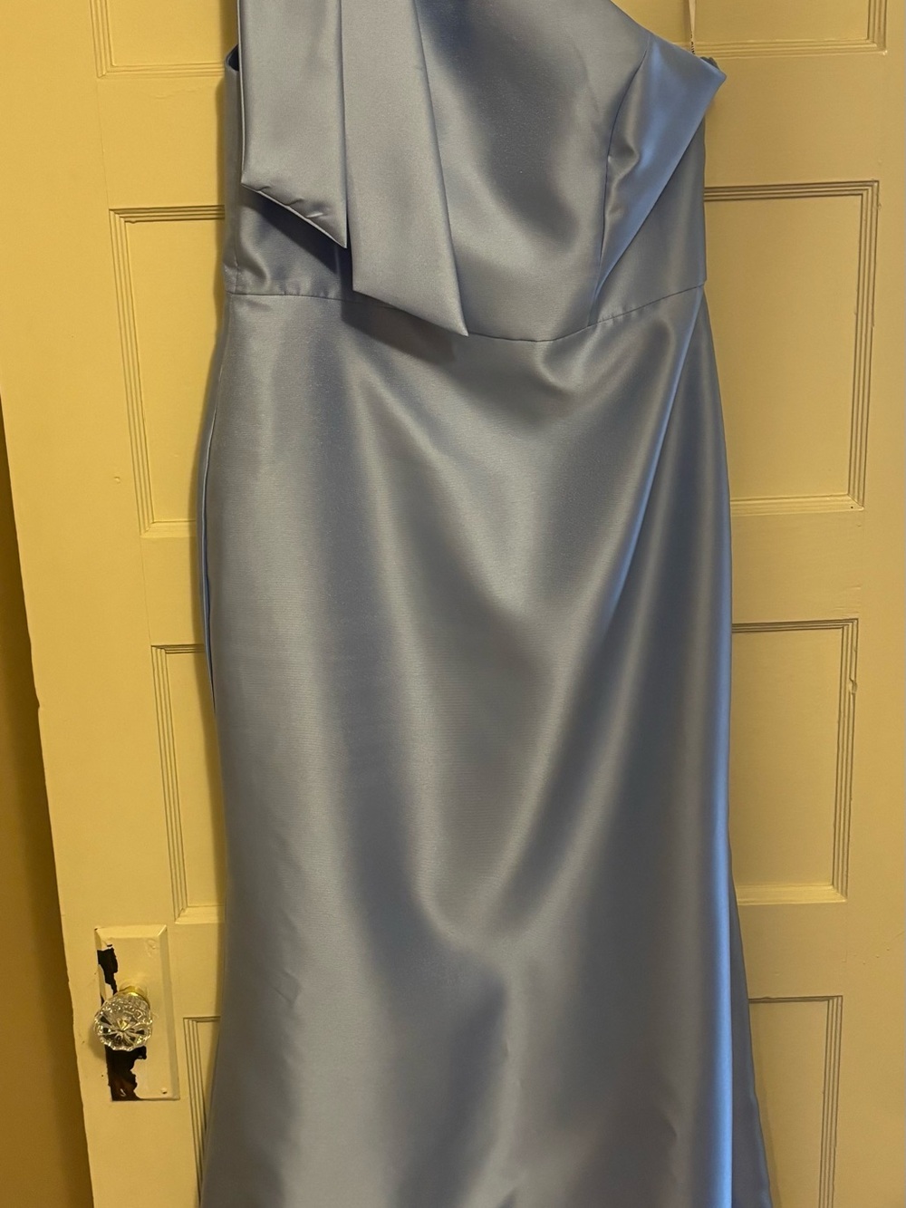 ALFRED SUNG Sky Blue One-Shoulder Satin Evening Gown